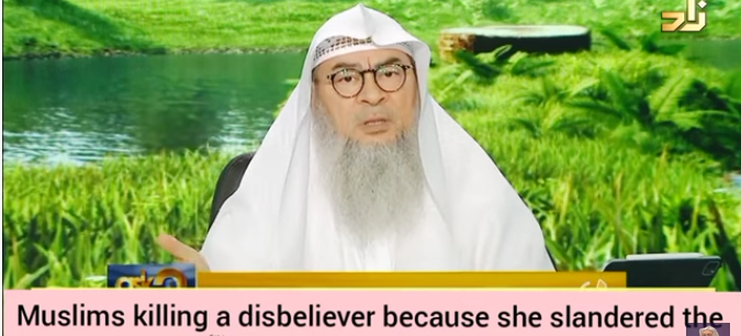 Killing a disbeliever cuz she slandered Prophet ﷺ? (taking law into your own hands)