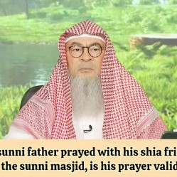 My sunni father prayed with his shia friend at a sunni masjid, is his prayer valid?