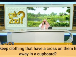 Can I keep clothes, badges etc that have cross on them?