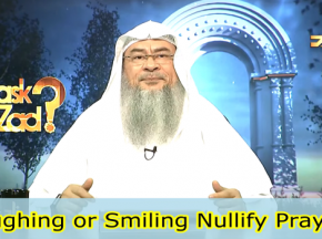 Does Laughing or Smiling nullify your Prayer?