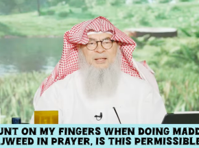 I count on my fingers when doing Madd in tajweed in prayer, is this permissible?