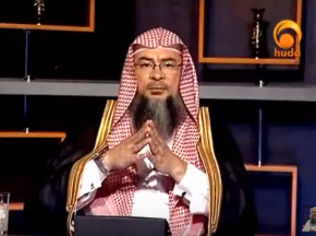 Can a woman staying in Saudi do umrah without her mahram