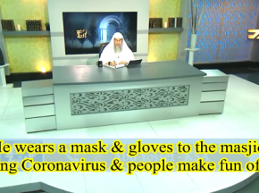 He wears mask & gloves to the masjid due to coronavirus & people make fun of him