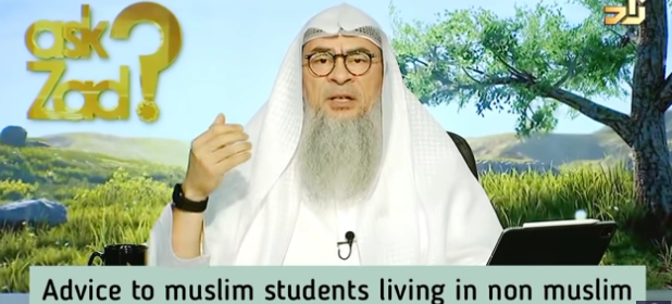 Advice to muslim students (& their parents) living in non muslim countries