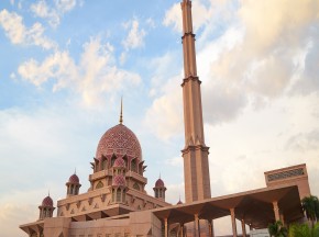 Non-Muslims in Mosques